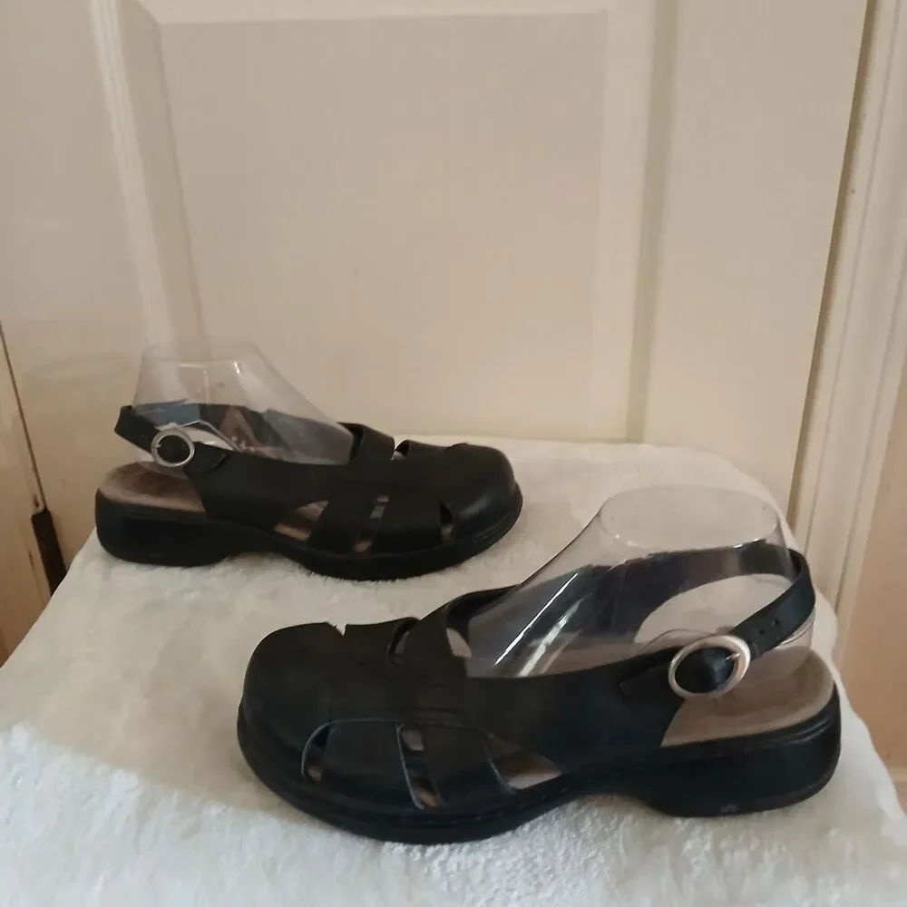Dansko Black Leather Closed Toe Slingback Sandals 40 Boho Gorpcore Granola Basic